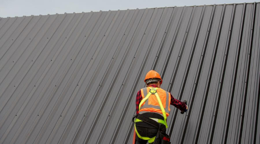 Professional residential roofers in Clare, MI